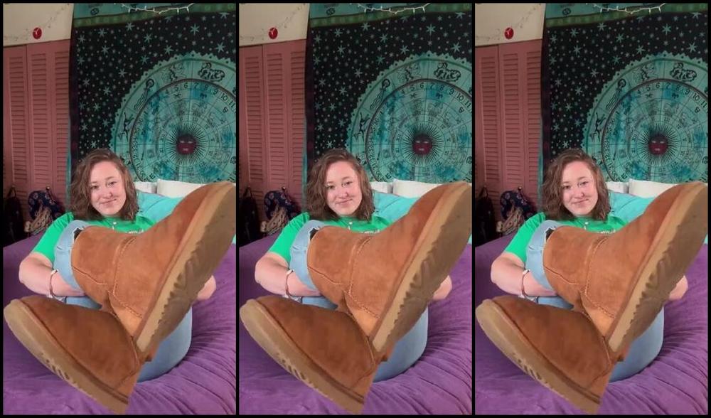 Goddess Flower Nicknamed Smokinflowers 12 28 2024 Onlyfans Video Back From Running Errands In My Fuzzy Socks And Ugg Boots I Was So Curious I Npl