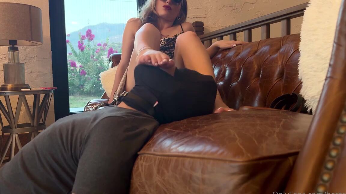 Lilith Last Witch Aka Bestoflilith Onlyfans 09 06 2024 Would You Be Able To Take It All Of My Soles In Your Mouth He X9
