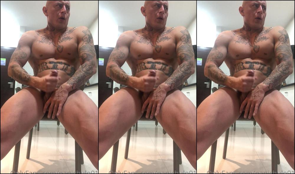 Papichulo Had To Bust