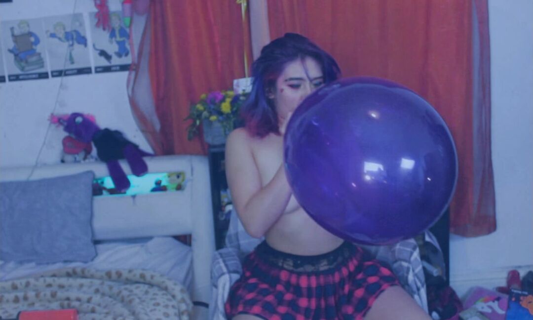 Balloons, Fetish, Small Tits, Balloons B2P, Crush mayaloux bite grind bounce and pop 2 b2p ManyVids