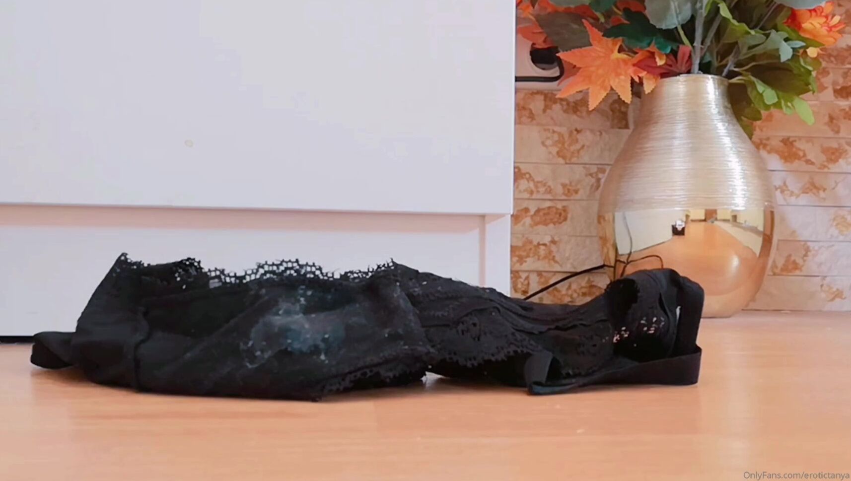 Erotictanya Waddup Loser