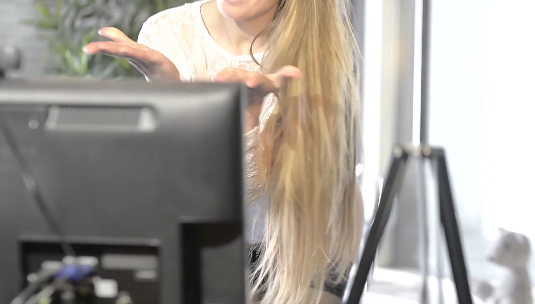 Veronagymnast Show Vid During A Livestream Feb