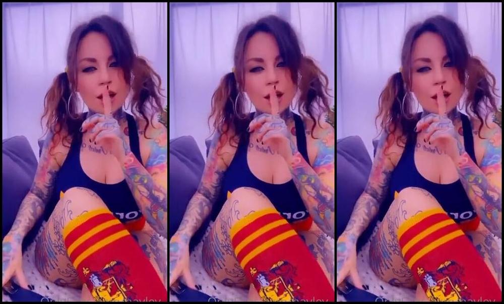 Hayley B Nicknamed Hayley B Onlyfans Turns Out I Am All The Things