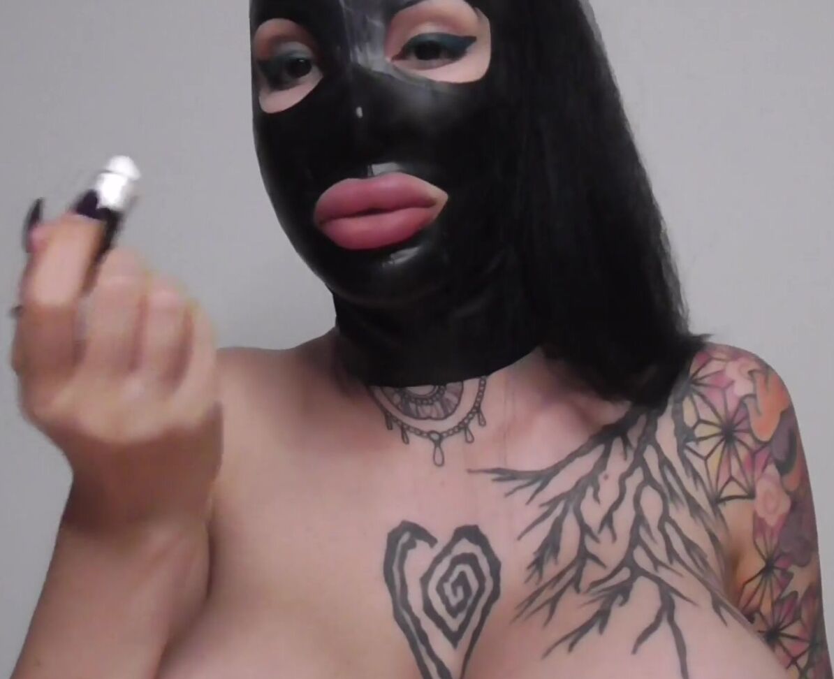 Manyvids, ariane_st_amour, Lipstick Fetish, Lip Fetish, Latex, Rubber Fetish, Big Boobs ariane st amour latex doll and lipstick Amateur