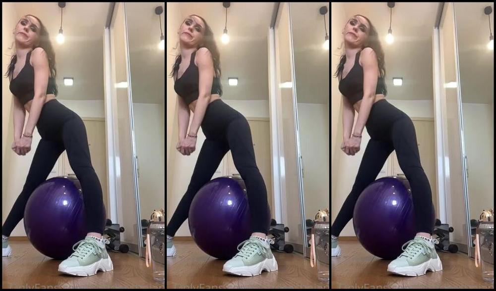 Goddess Bojana Nicknamed Goddessbojana Onlyfans I Am Taking My Bitch To The Gymsomeone Needs To Clean And Worship All The Sweat2 Rt