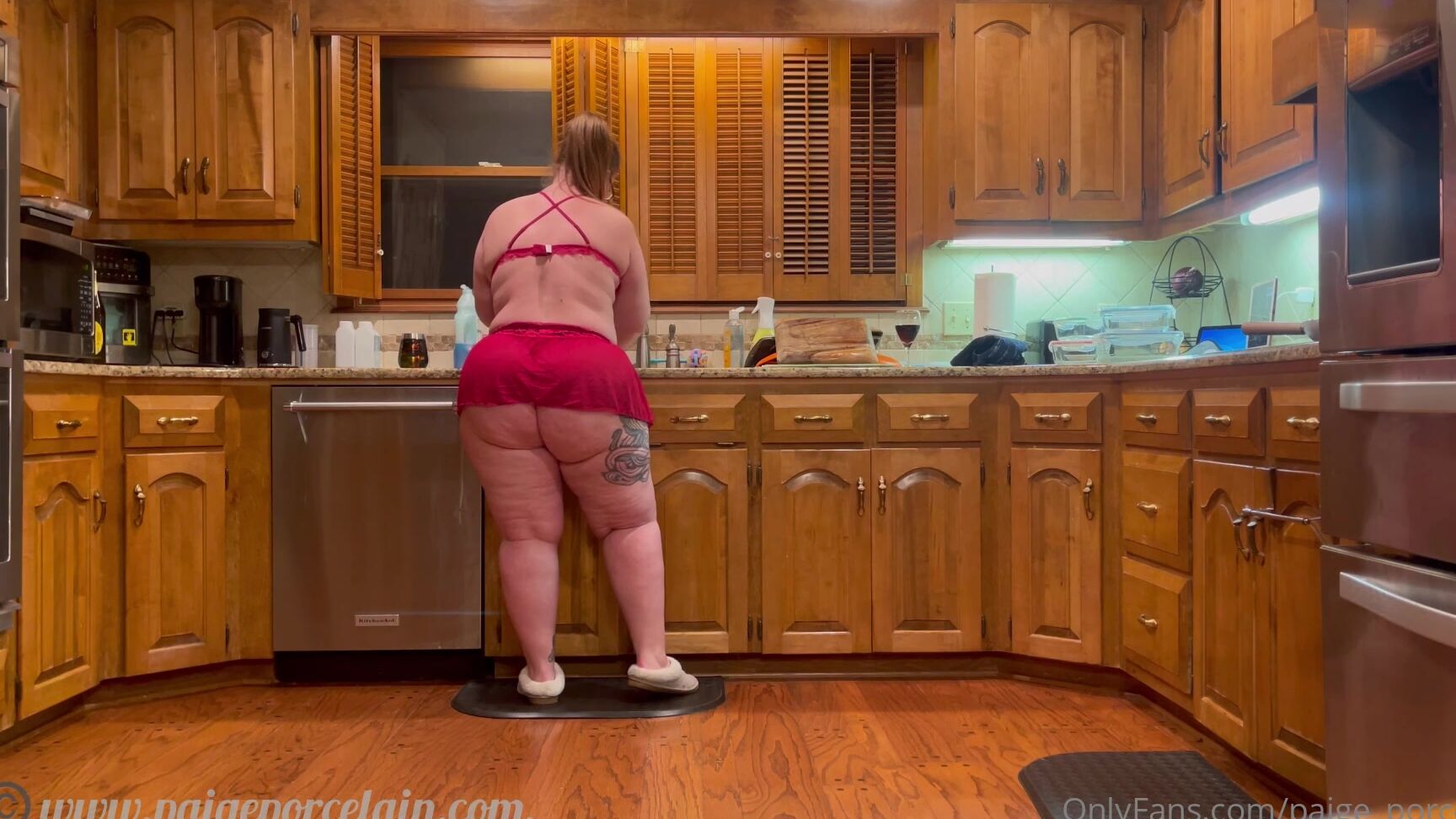 Paige Porcelain This Is Purely A Voyeur Video Of Me Cleaning The Kitchen Nothing Extra Spicy Just Me Wal