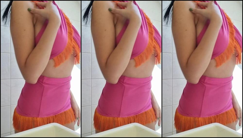 Atomicbrunette18 844