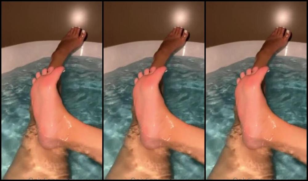 Goddessjvu Onlyfans Suck My Toes In The Bath Tube Naked Rest My Feet On Your Coles V