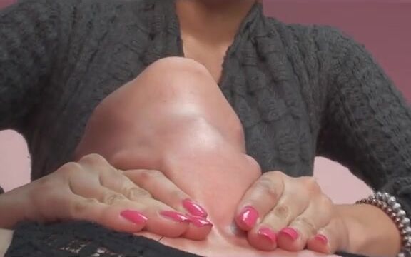 Production Masha S Oily Feminine Neck Chokedp