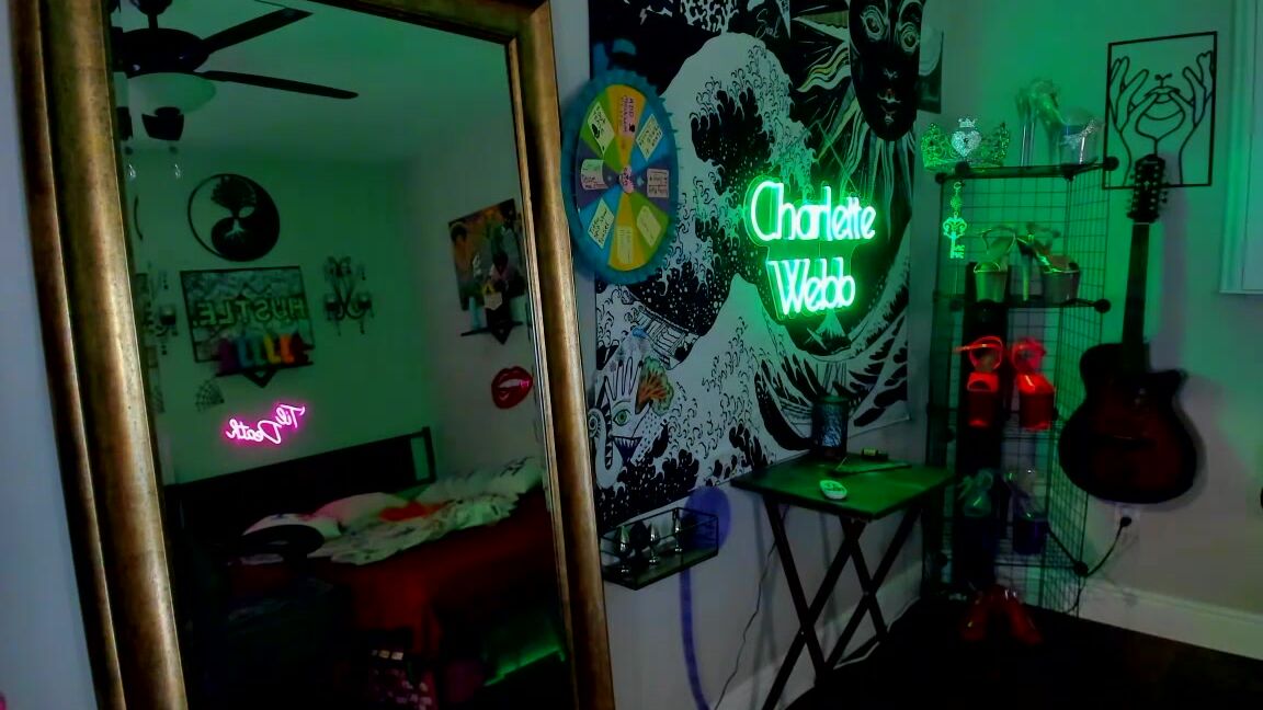 "Charlette Webb" fitness, ropebunny, sneakerfetish, sweatfetish, sweatygoal Double Unders Rope Hangs Singing lol manyvids