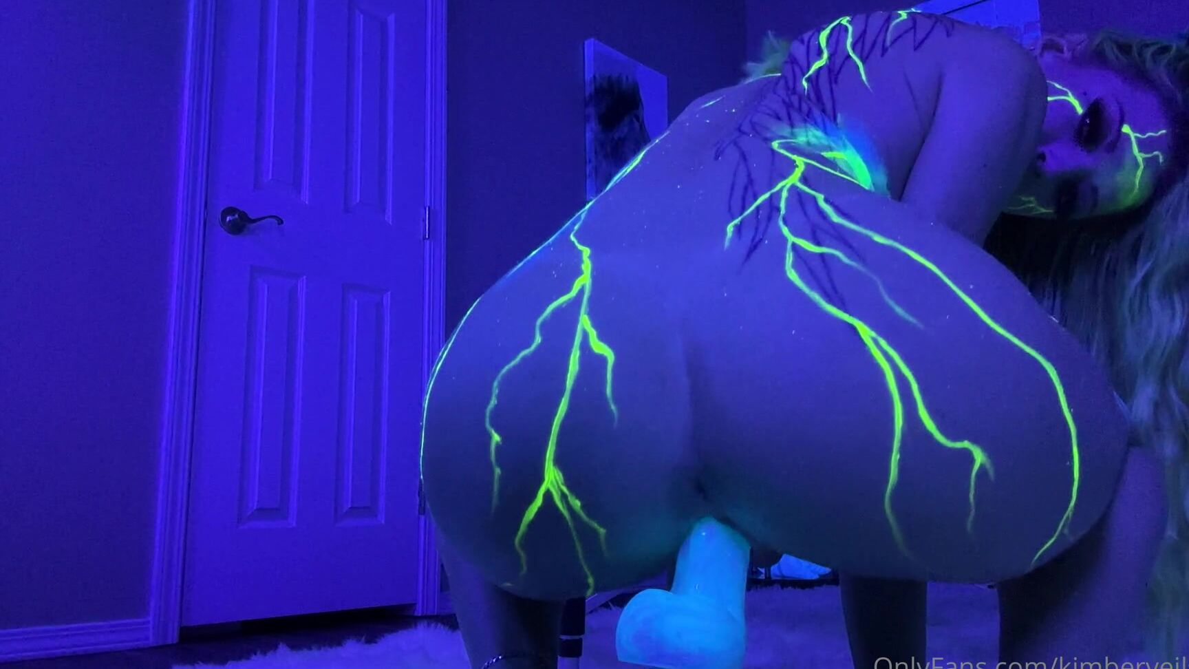 Kimberveilsplus Some Glowing Fun Under Uv Light