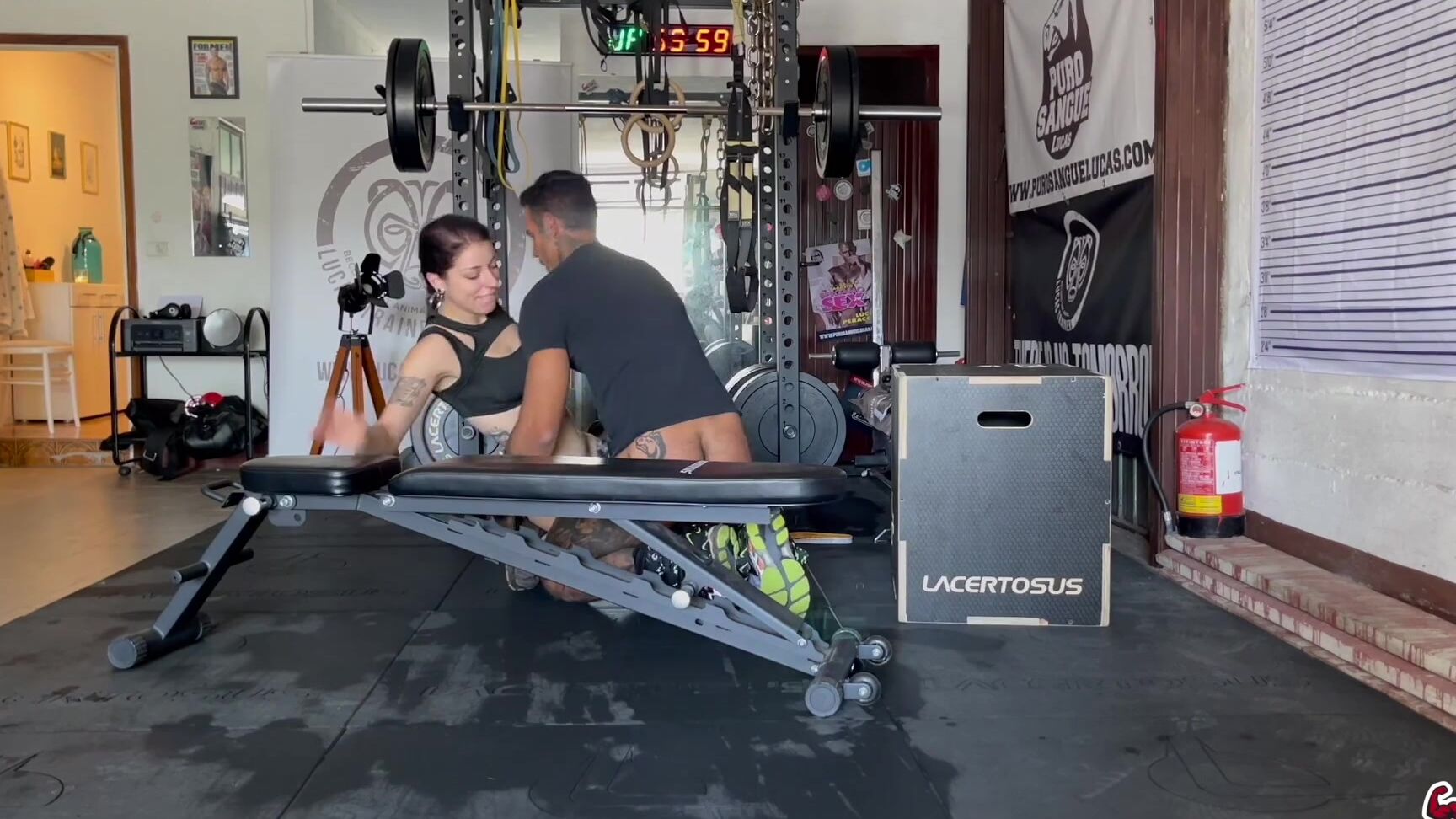 "Purosangue Lucas" Brunette, Tattoo, Gym Workout, Amateur, Teen, Doggy, Cum, Hard, Hot Sex, Gym Trainer, Best Dick Ride Ever, Blowjob, Deepthroat, Pussy Licking, Suggest Purosangue Lucas FAKE PERSONAL TRAINER Rough sex with a fit tattooed brunette NE