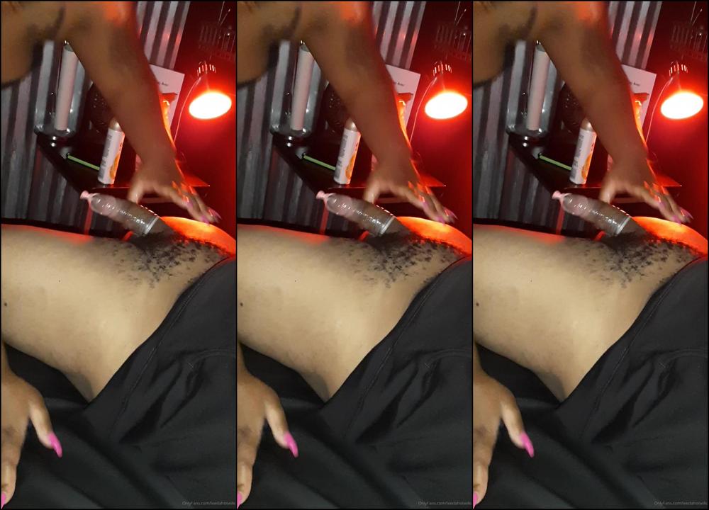 Leedahotwife Bouncing On A Dick At The Sex Club He