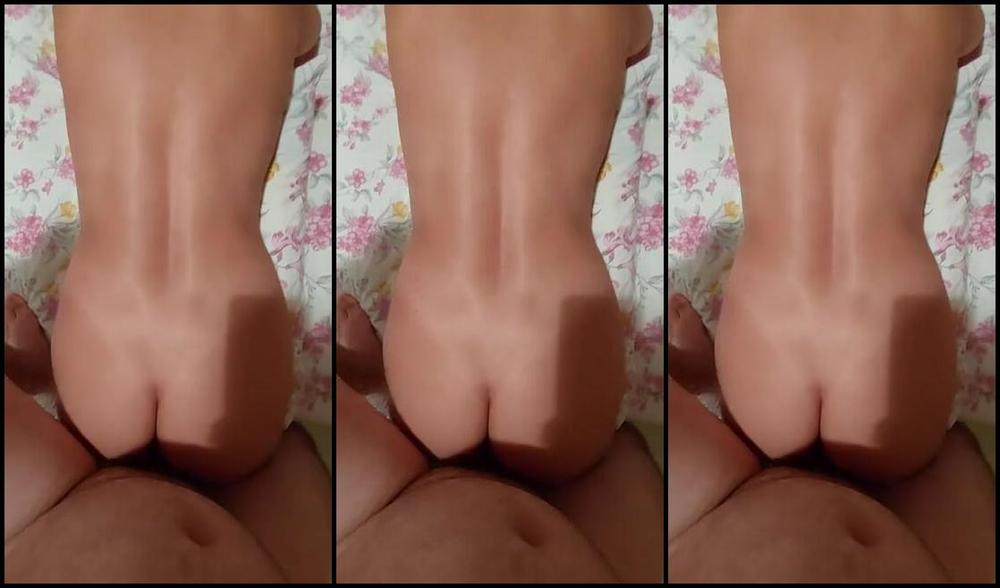 Isis Cristine Nicknamed Isiscristinepremium Onlyfans Sex Vid Alert Pov Lying On His Back With His Ass Up And Very Wet