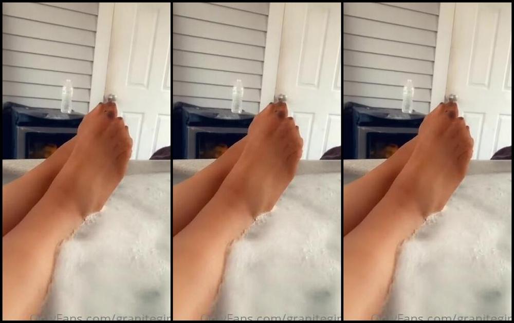 Shawna Nicknamed Granitegirl Onlyfans Wet Stockings In The Hot Tub