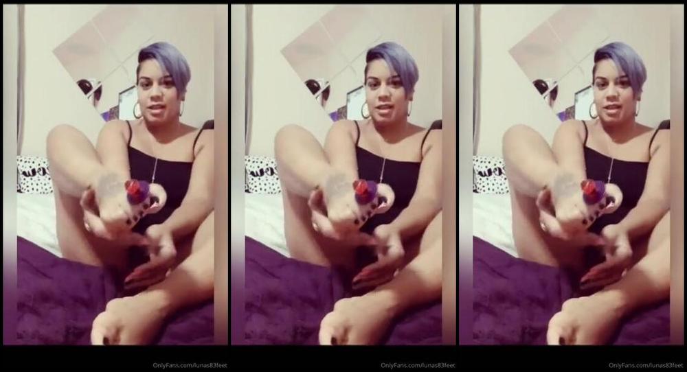 Selena Nicknamed Lunas83Feet Onlyfans U Wanna Lick