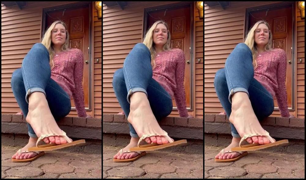 Nina Aka Fityoginina Onlyfans Everyone Loves A Good Flip Flop Dangle Are You Prepared For These Inadvertent Public Teases That