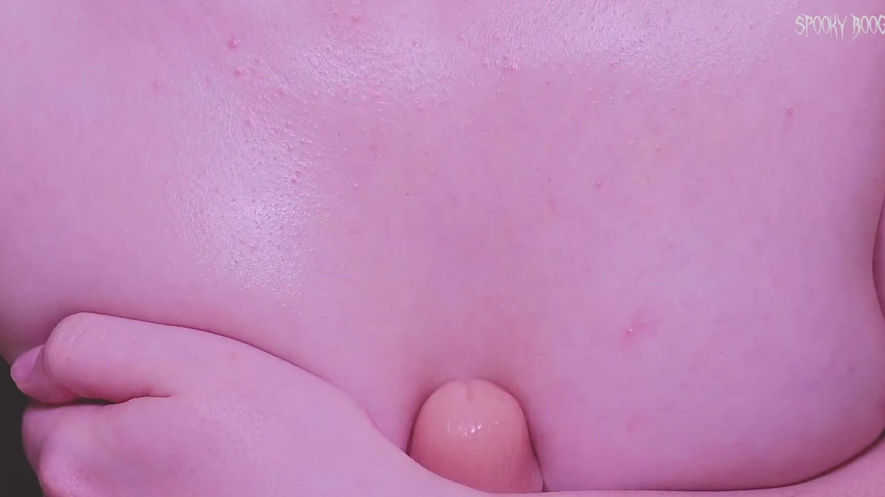 Spooky Boogie Easy squirter teen Spooky Boogie is unboxing and testing her new fuck machine from Honeyplaybox! Pornhub