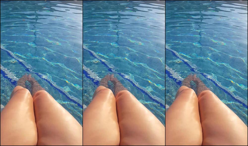 Cherrybmodeluk 4547632 10 28 2017 Nude By The Pool Clip Pussy Legs Feet Toes