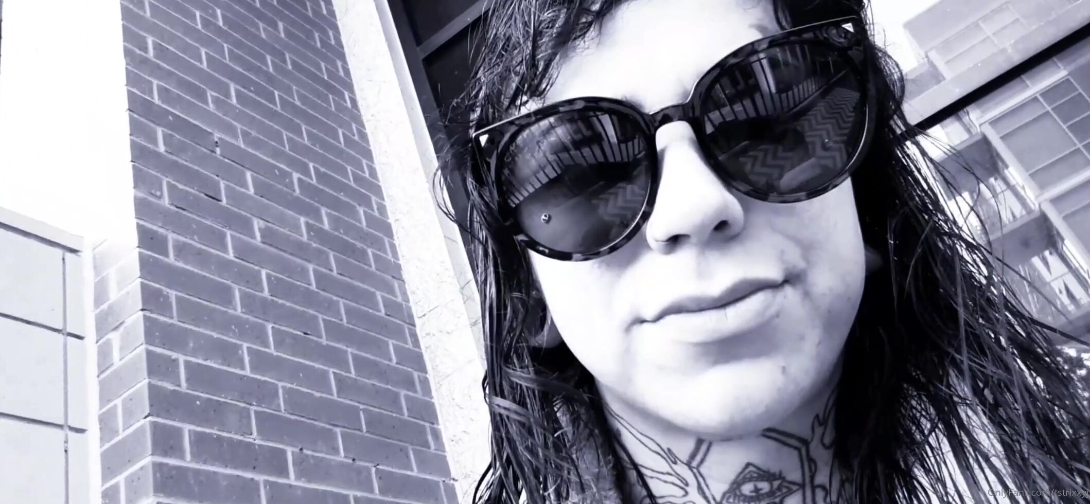 Tstrixxyj Public Exhibitionist Waiting To Be Bred