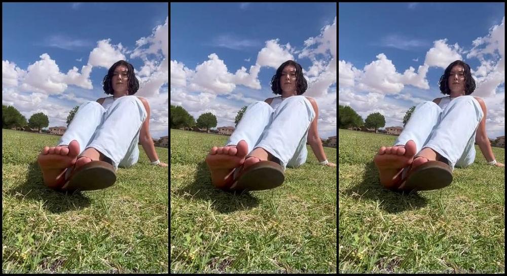 Petite Feet Penelope Aka Penelopestootsies739 Onlyfans Flip Flop Play