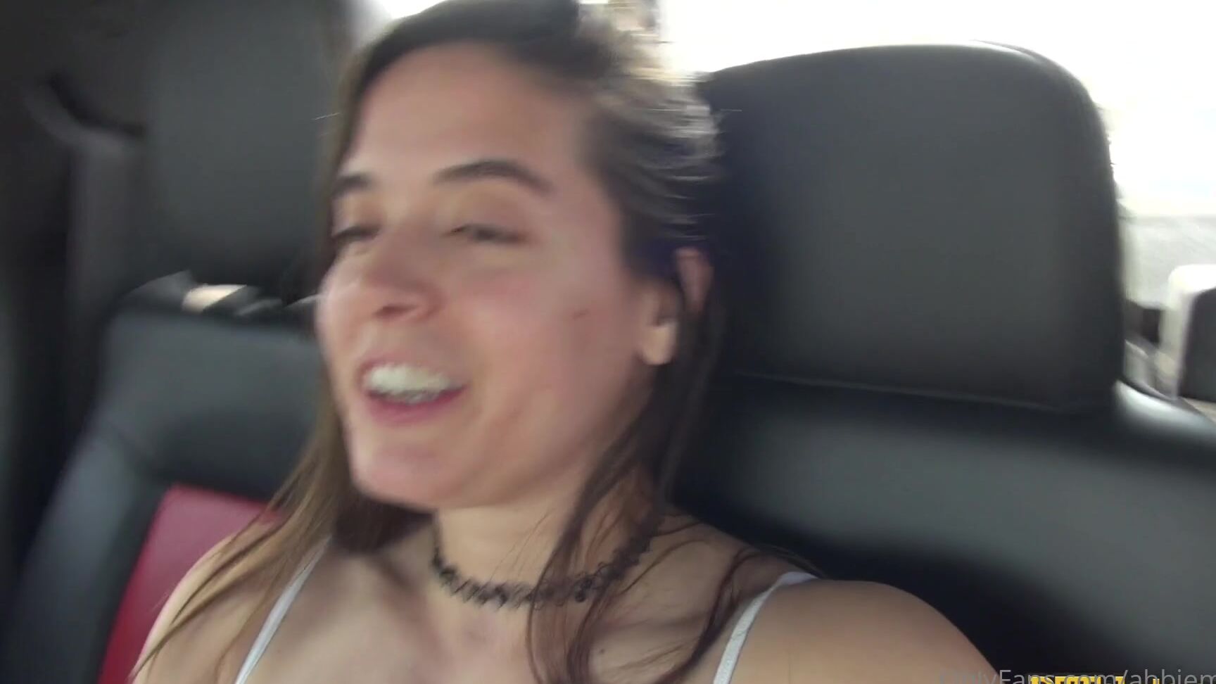 abbiemaley-19-11-2020-1288814408-new-full-vid-with-jamesdeen-hitting-your-dm-s-shortly