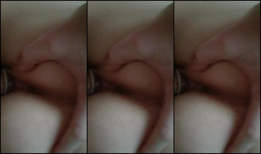 AMATEUR GIRLFRIEND MOANS ON HARD DICK PornHubPremium