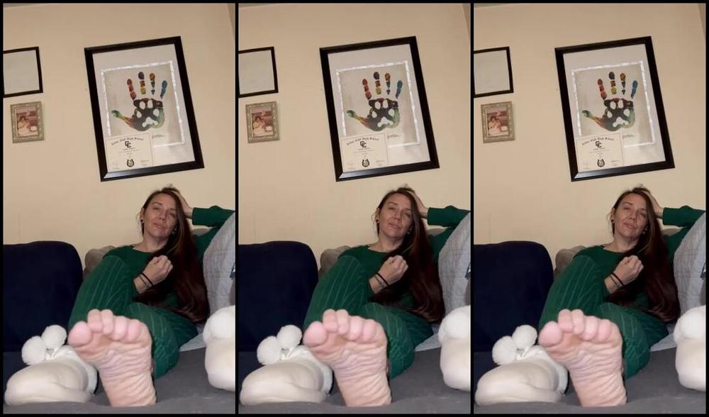 Soldmysolesforink Nicknamed Soldmysolesforink 10 22 2023 Onlyfans Video Apparently Green Is My New Favorite Color