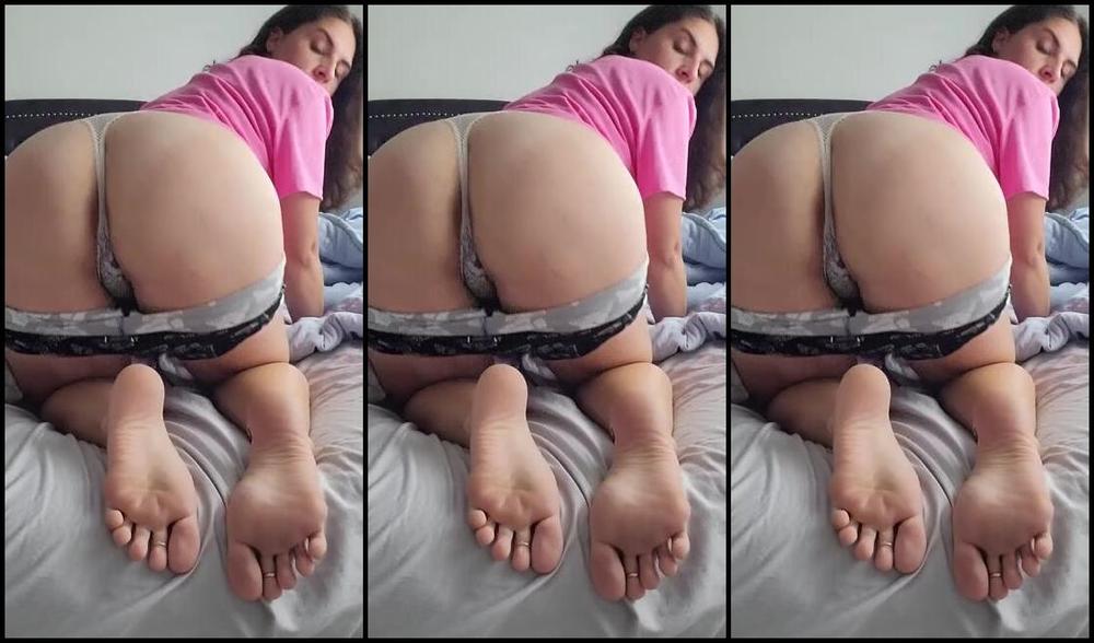 Goddess Nicole Aka Nicolesgoddesssoles Foot Fetish 05 03 2023 Onlyfans Video I Want Your Tongue And Cock Juices On Both G682