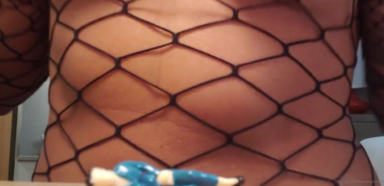 Themikaylamiles Onlyfans Boobsmother Tongue Vore Mikaylamiles Giantess Mouth Lips Eattinies Amazon Giantessp