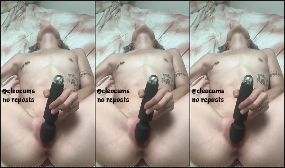 cleocums-28-05-2021-2121661585-lol-my-cumming-face-is-goofy-i-came-twice-enjoy-happy-frid