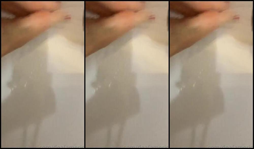 Fetish Domina Nicknamed Americafetish Onlyfans Agua Para Mis Pies Duchita Relajante