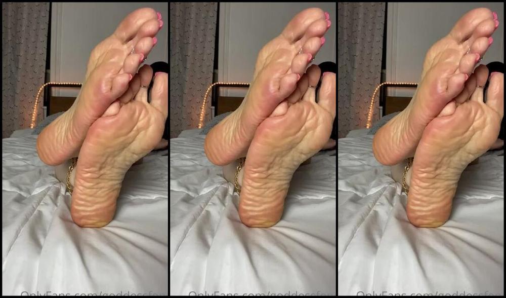 Fendi Feet Aka Goddessfendi Onlyfans I Need A Massagep