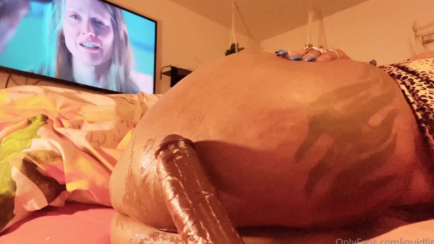 Liquidfirexxx Less Watch Netflix And Chill And Maybe Let U Nut On My Ass Ass Tease Video