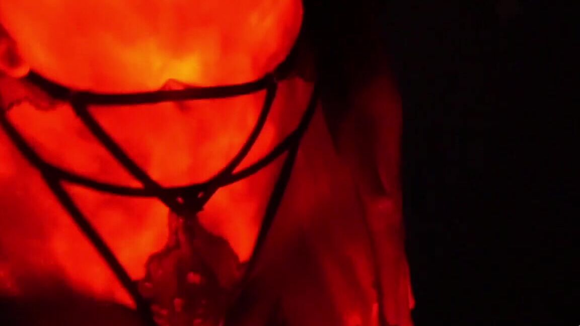 N Valy Full Clip From Last Night S Red Light Tease Full Songs I M So Grateful This Linge