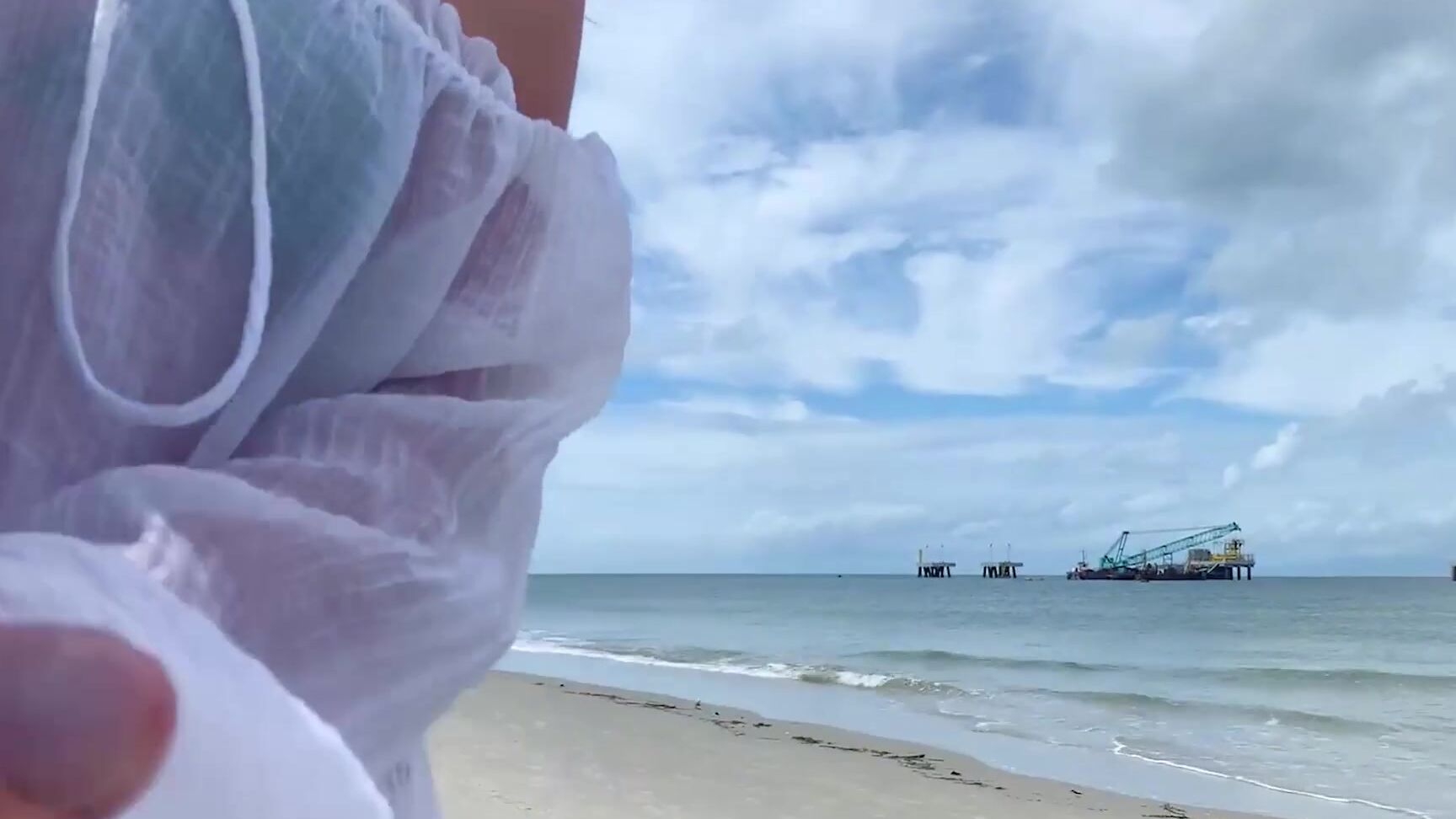 Screwdriverzzz 011.Big Tits MILF milked me right on the beach xhamster