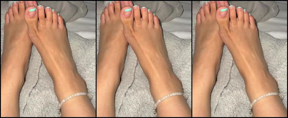 Goddess Em Aka Exoticgoddessem Onlyfans Get Lost In My Toes 2