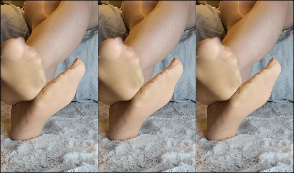 Keepthemprettyx Nylon Joi Look At How My Long Toenails Make Them Stretch They Are Literally Begg