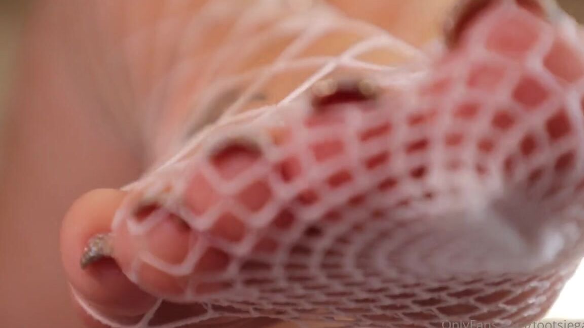 Footsiegalore Onlyfans Fishnet Footsie Play