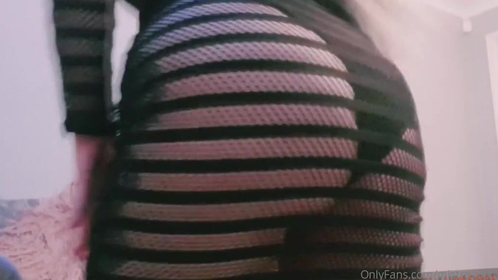 Miss Laura Nicknamed Mistresslaura11 Onlyfans Full Clip Get On Your Knees To Watch This Pigboy Stroke Yourself While You