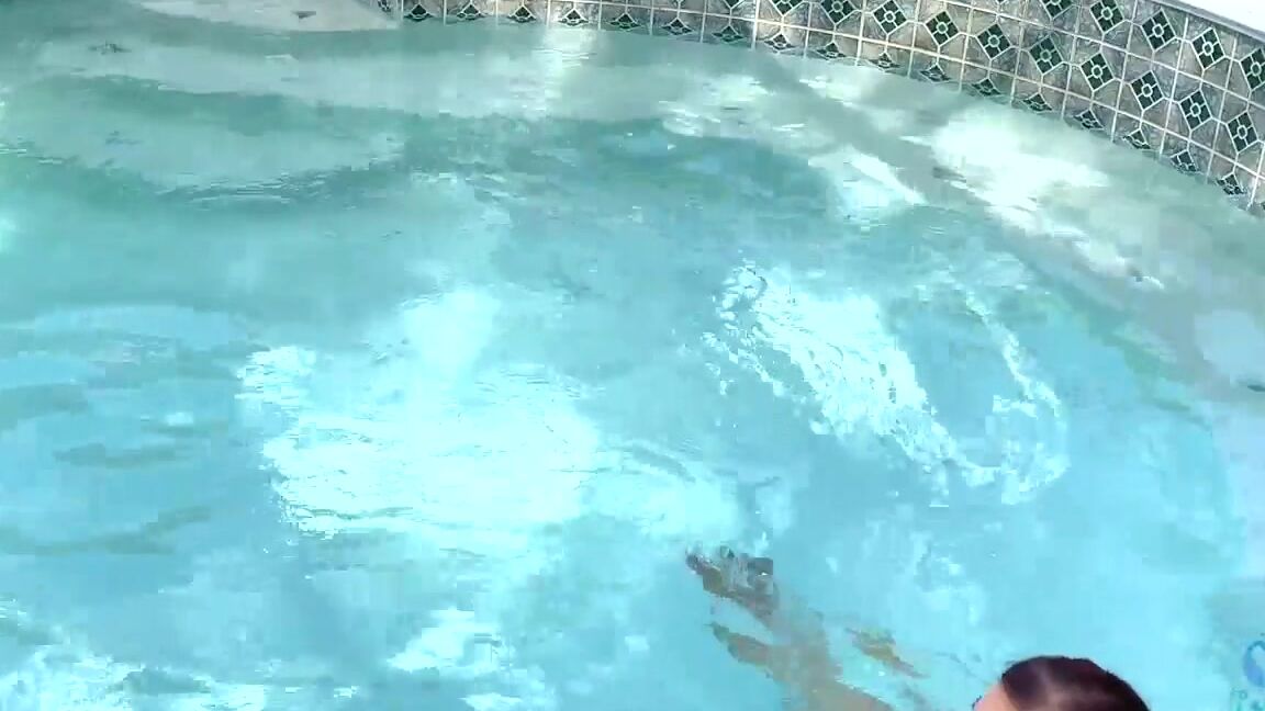 twopeacockprod-11-12-2020-1375103774-wet-wednesday-4