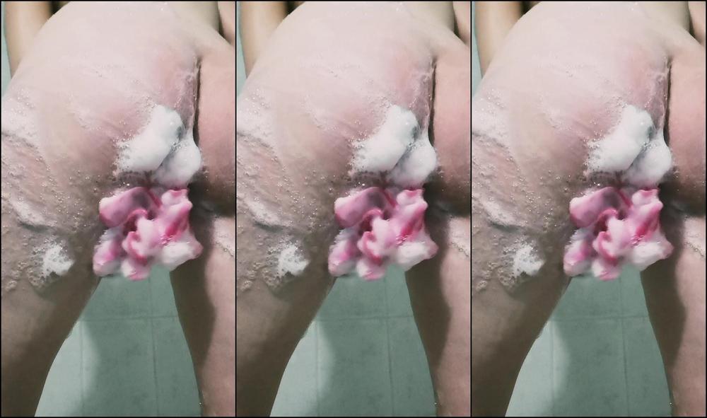 Clean,Bubbles,Bathroom lexi snow soapy arse rub down ManyVids