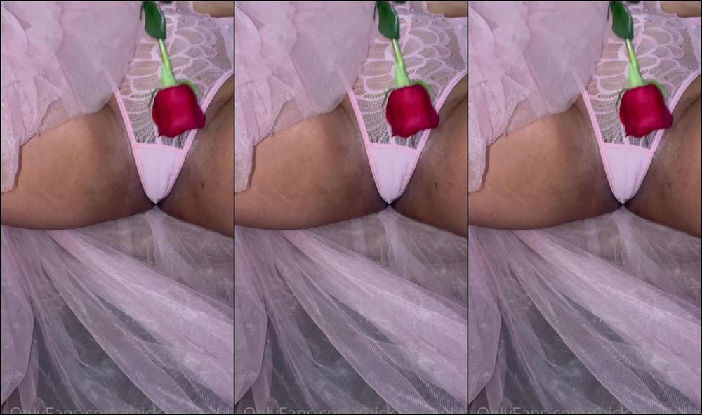 Daphne Thickass Onlyfans 54