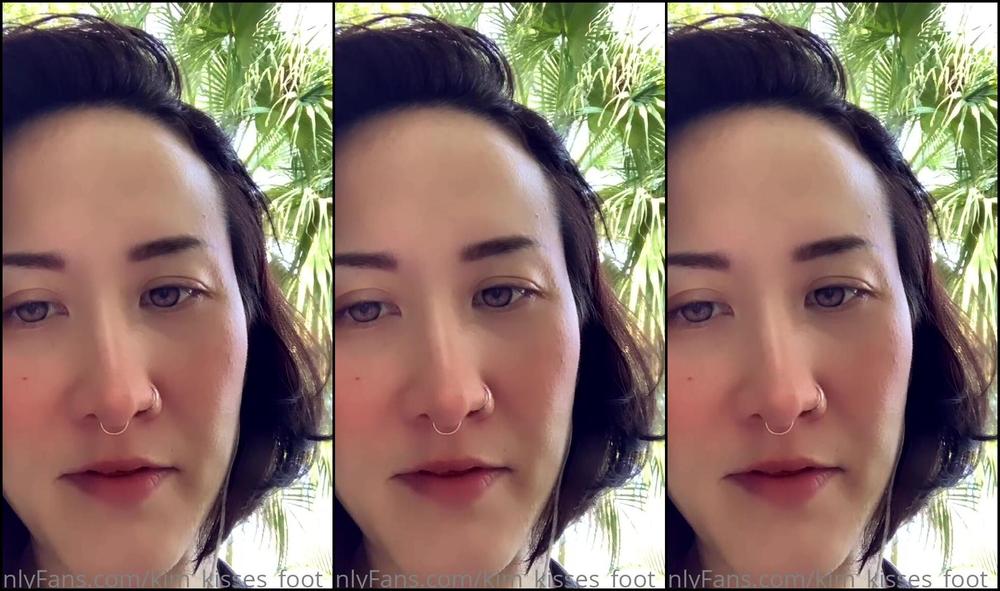 Kim Kisses Foot Goddess Dirty White Socks My Ig Live Was Super Short But Enjoy These Dirty Socks