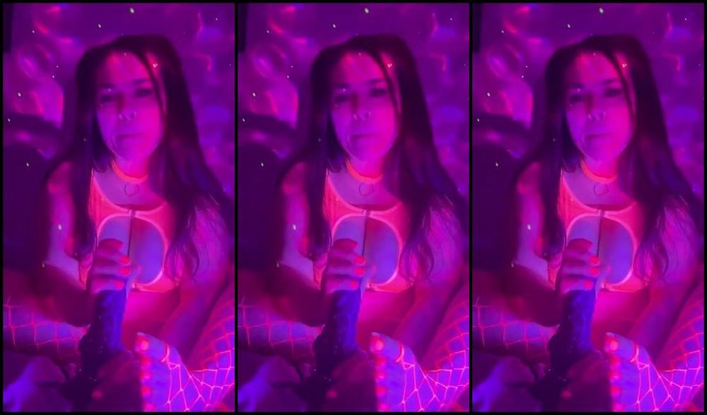 Barefootmel Nicknamed Barefootmel Onlyfans Alien Abdvction Pt 2 I Jerk Off The Alien And Teach Him All About Human Feet And How Good It Feels