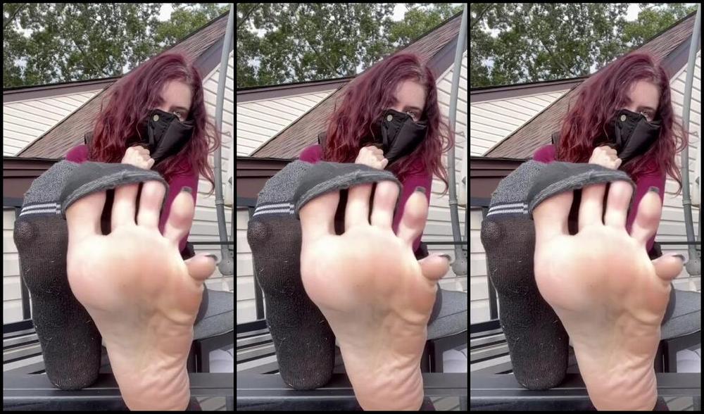 Greek Goddess Li Aka Greekli77 Onlyfans Good Morning Here S A Free Sock Removal Video With Joi O