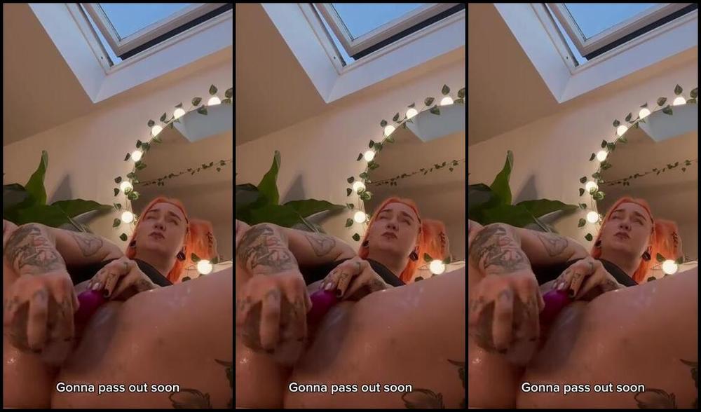 Eleonoraof Onlyfans Fin Ratsastan Kiimasesti Siten Et Ntte Oikein Lhelt Miten M Puristun Tn Ison Dildon Ymprillep