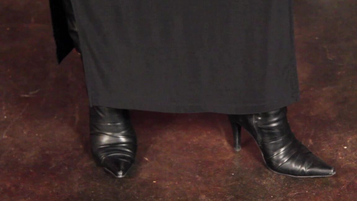 GoddessCheyenne Vampire Glamoured to Eat Cum OpulentFetish