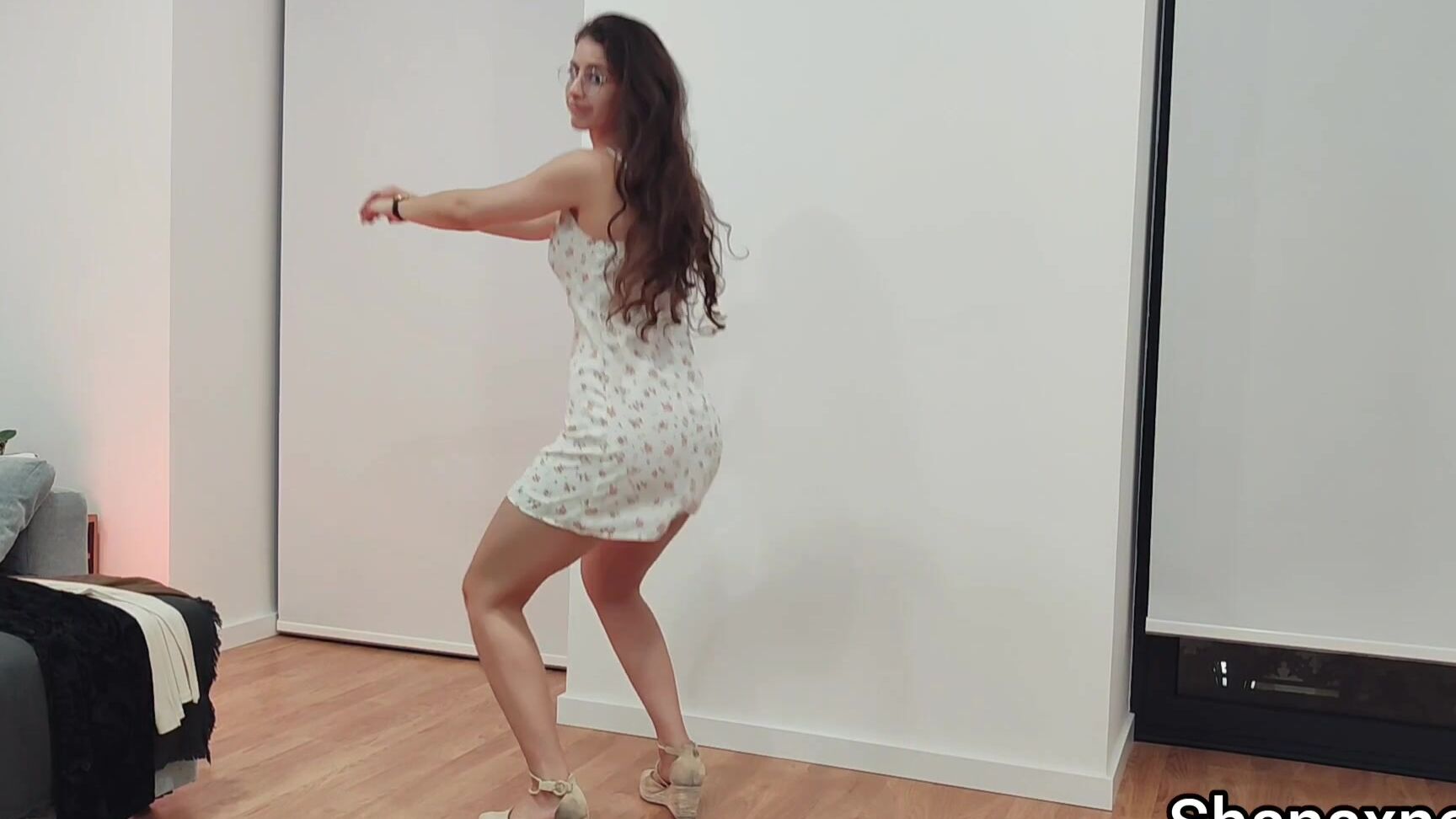 Shanaxnow Buss It Tik Tok Challenge With Clothing Changes Hot Brunette