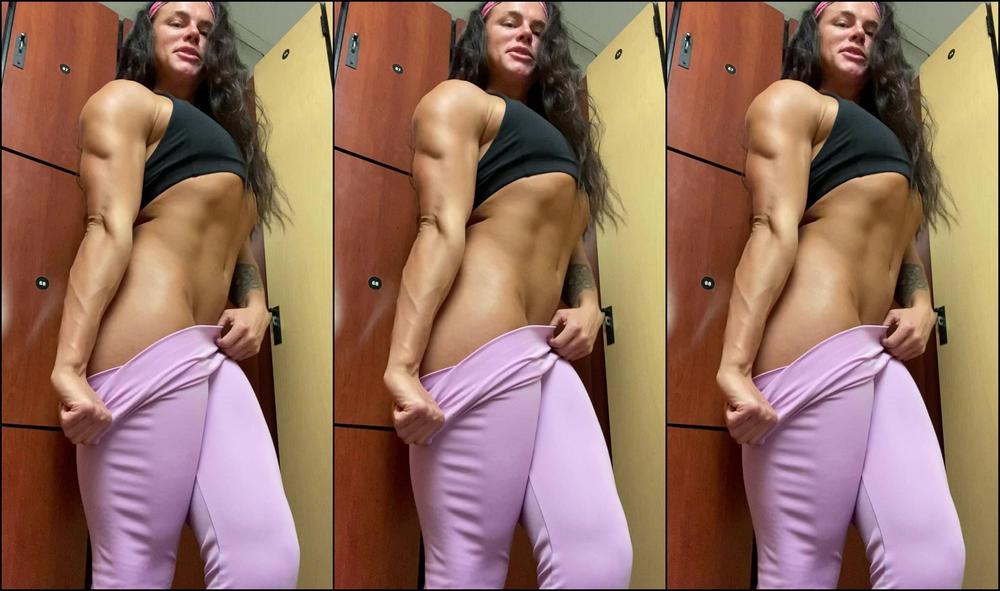 Lexa Stahl 2419288106 04 09 2022 Happy Friday Current Sitch